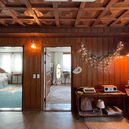 60S K-Granny House Villa